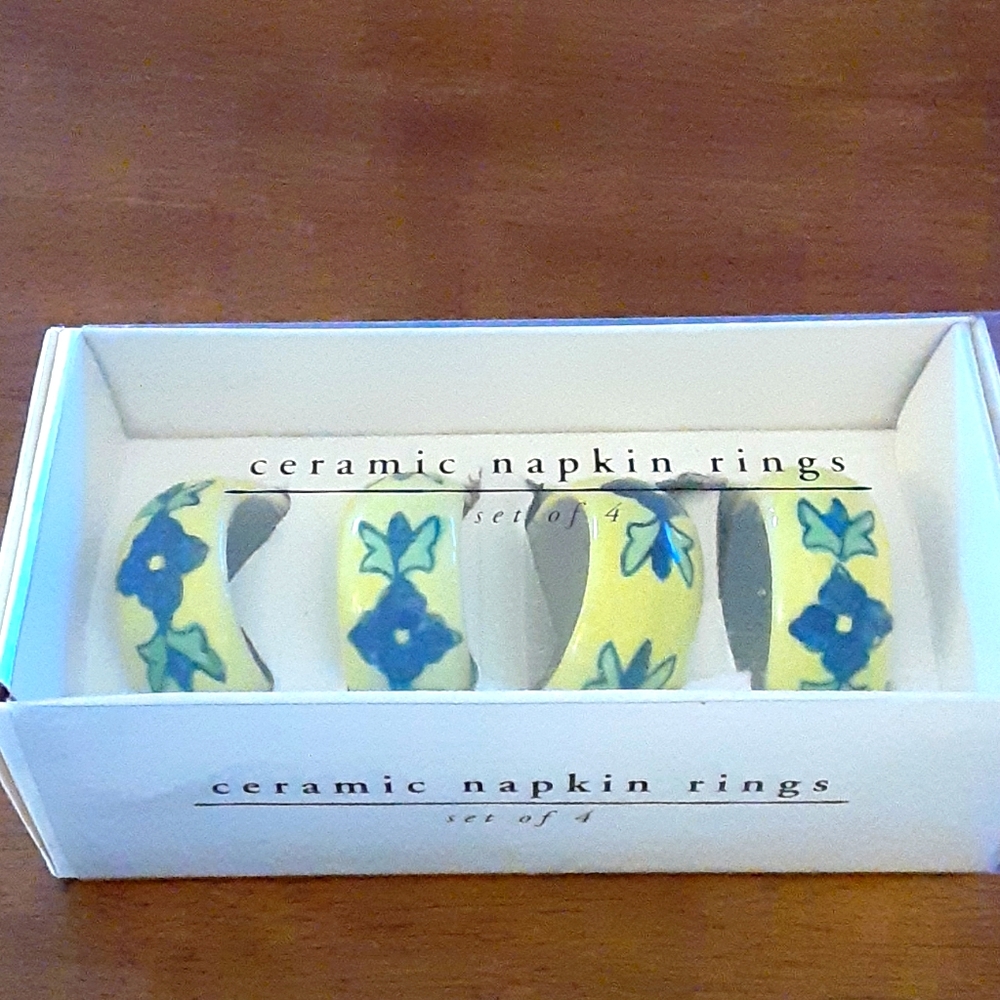 Pier 1 yellow blue green ceramic napkin rings set Of 4 LIKE NEW IN BOX